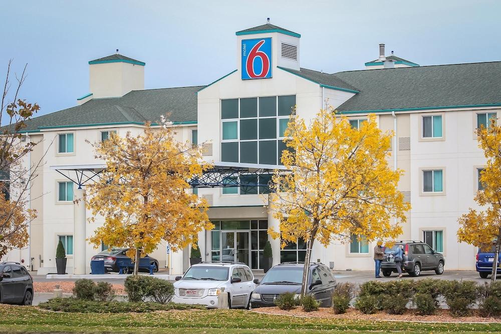 Motel 6-Saskatoon, Sk Kültér fotó